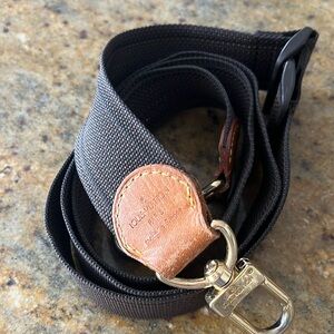 Louis Vuitton Crossbody strap